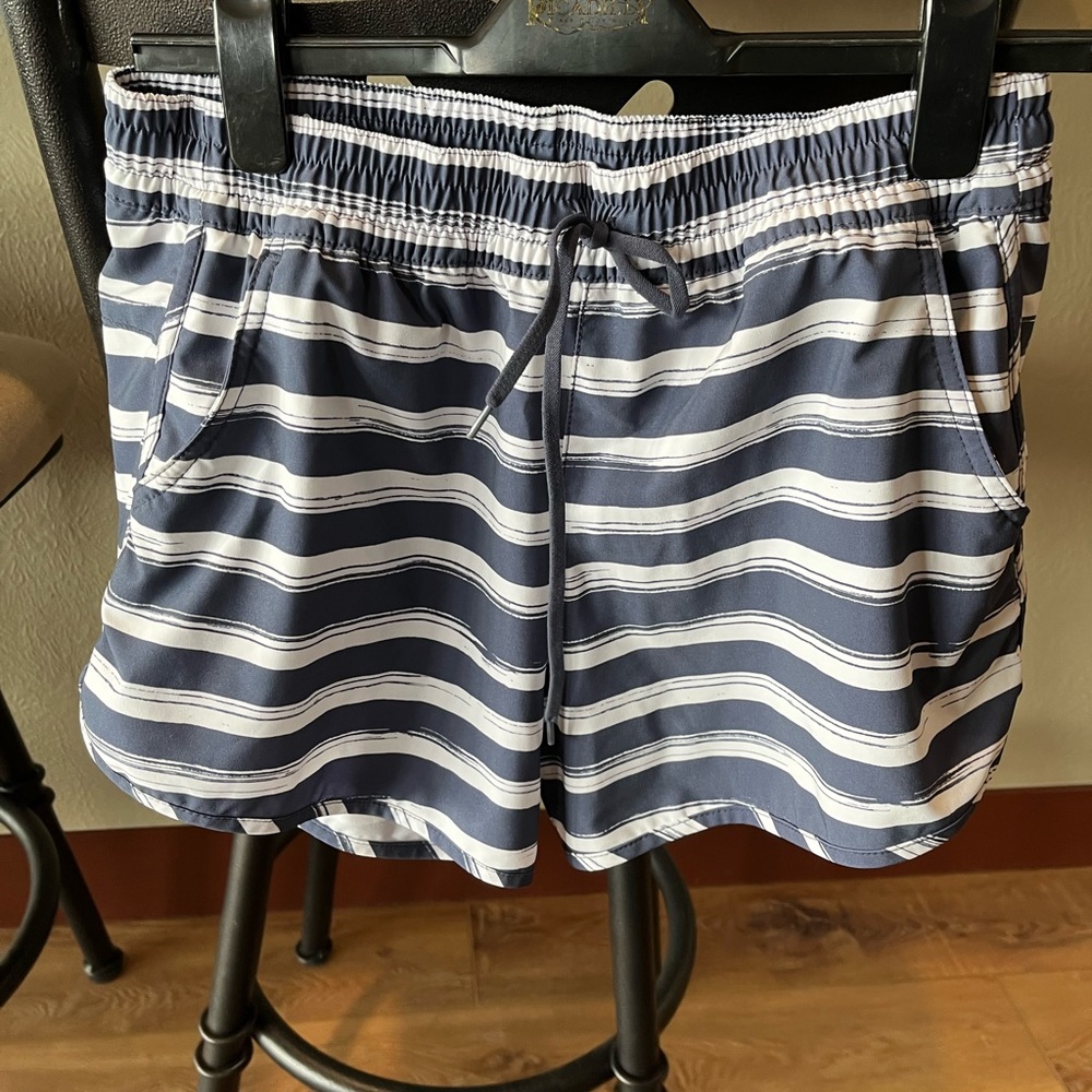 Columbia shorts